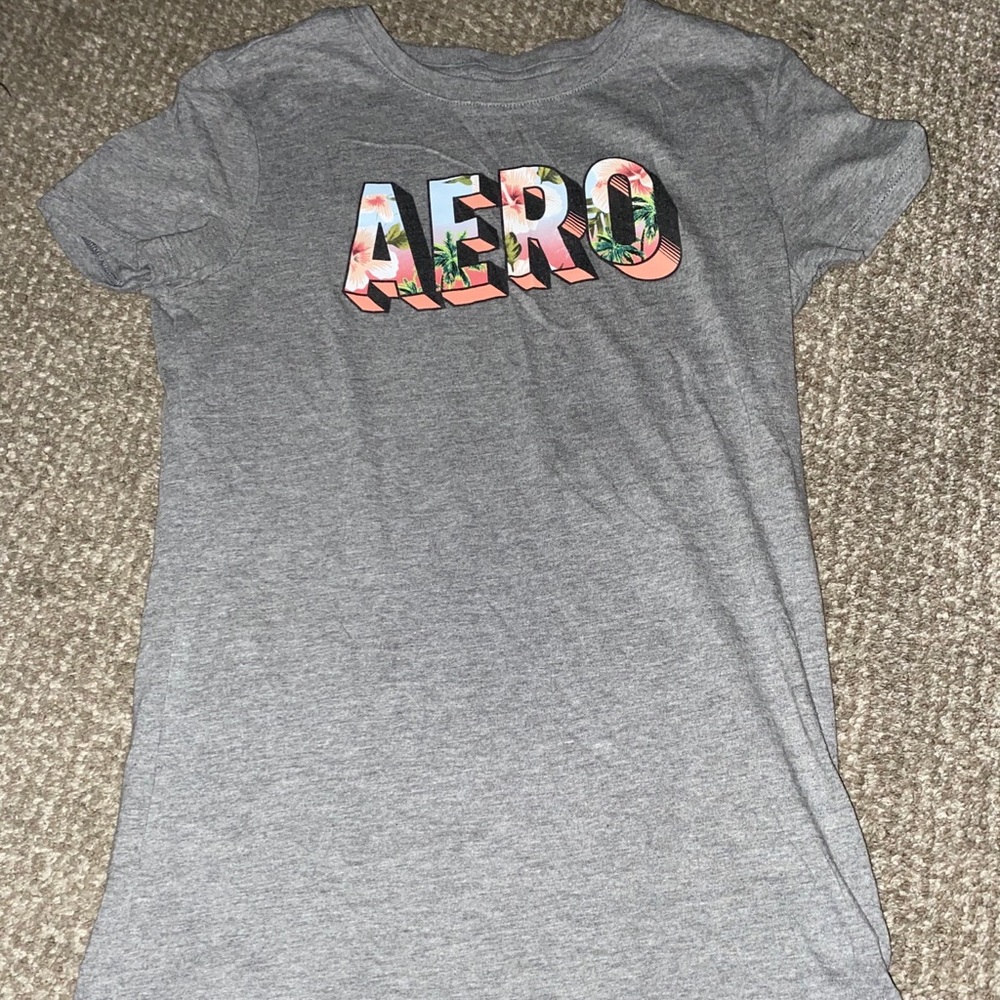 Aeropostale graphic tee